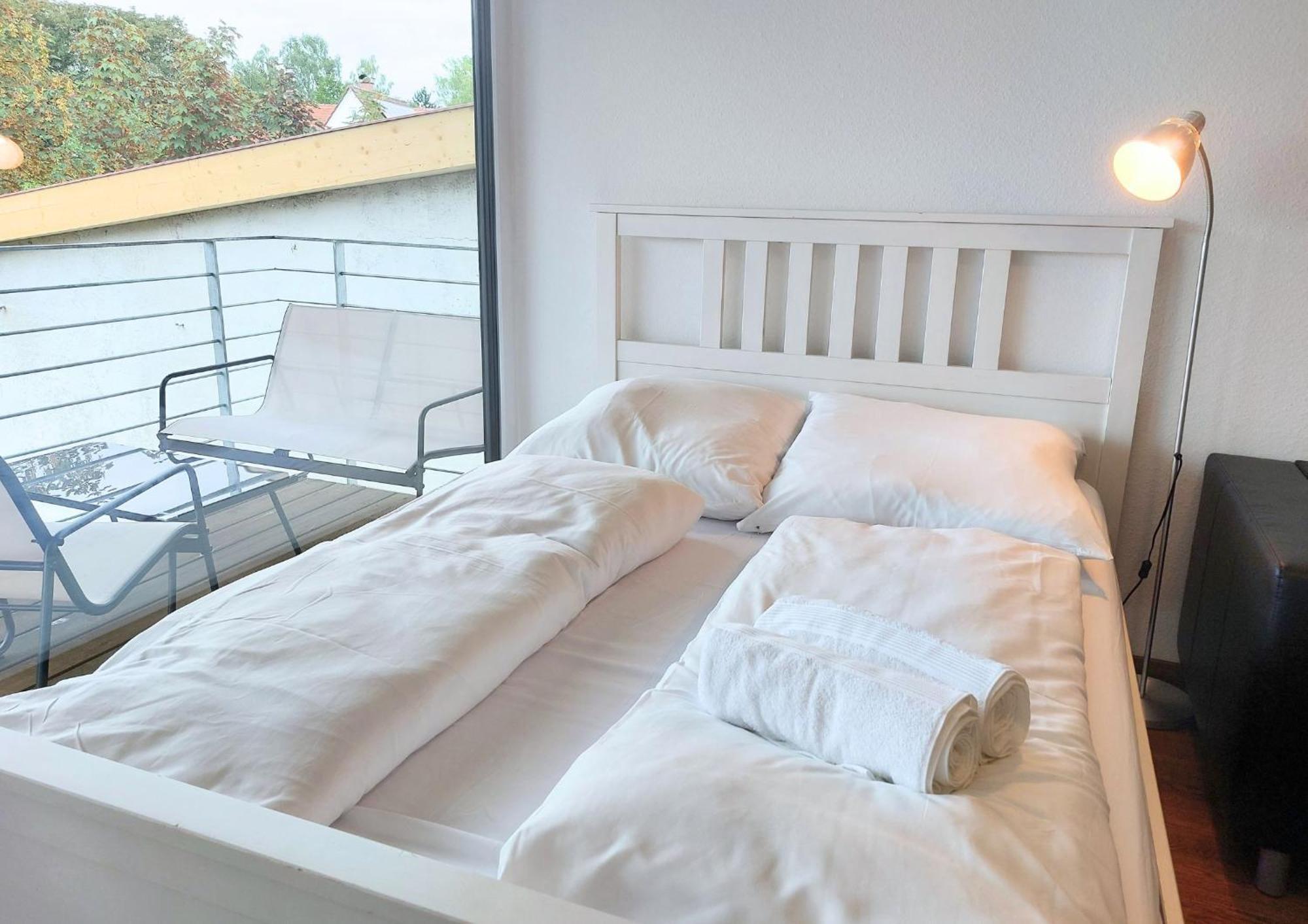 Rooftop Apartments - Modernes Studioapartment Fuer 3 Personen Langenau Exterior photo